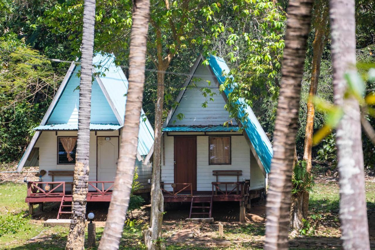 Libong Beach Resort Экстерьер фото