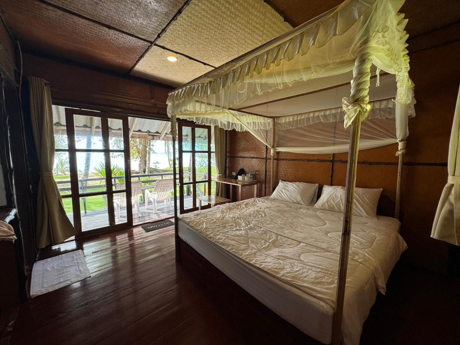 Libong Beach Resort Экстерьер фото